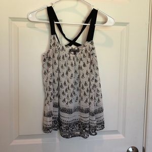 Adorable black and white top